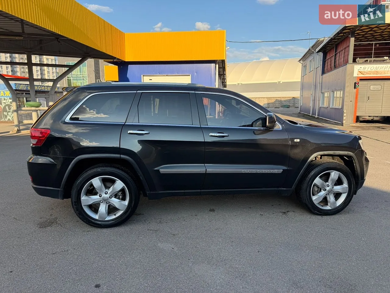 2011 Jeep Grand Cherokee - мініатюра 3