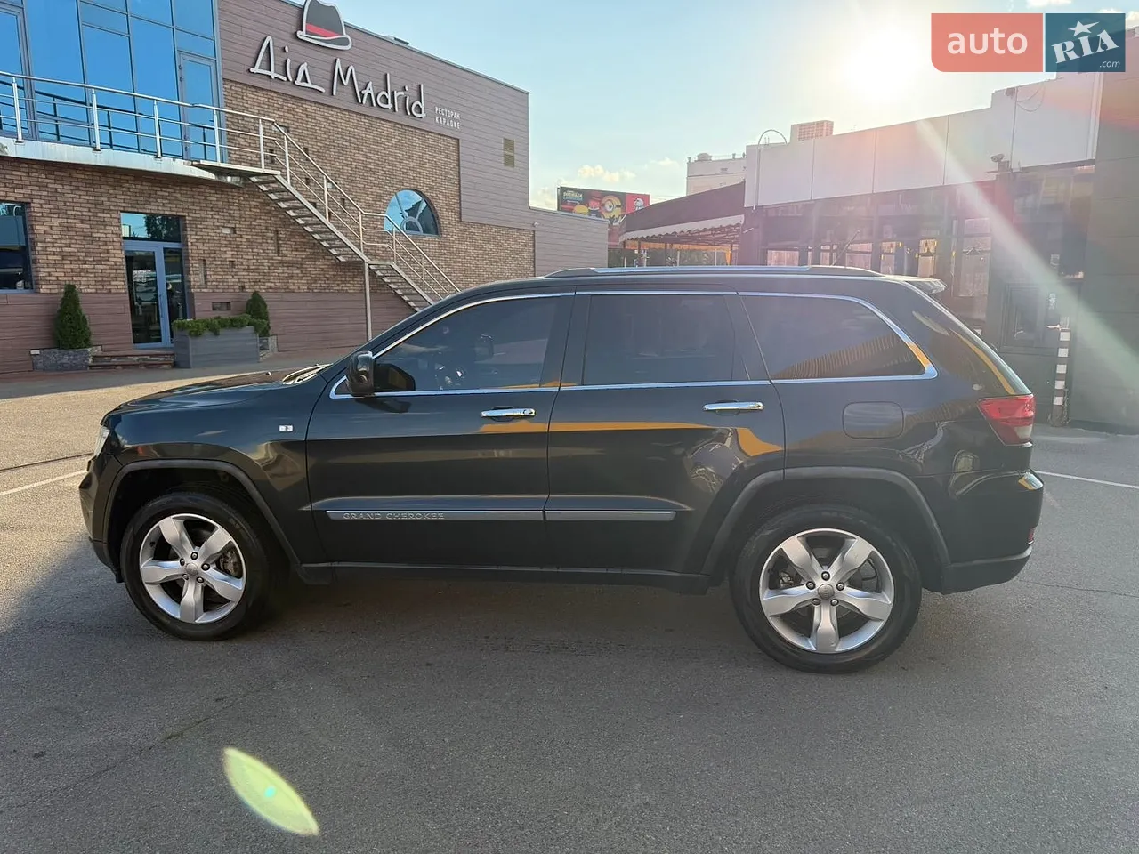 2011 Jeep Grand Cherokee - мініатюра 4