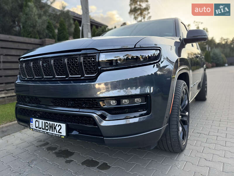 Внедорожник / Кроссовер Jeep Grand Wagoneer