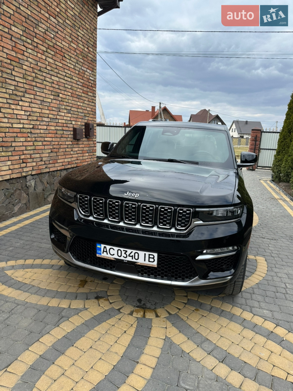 2022 Jeep Grand Cherokee - фото 1
