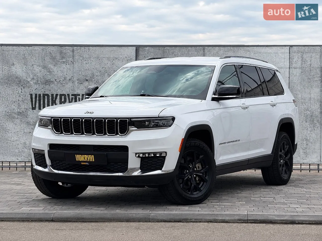 2021 Jeep Grand Cherokee - фото 1