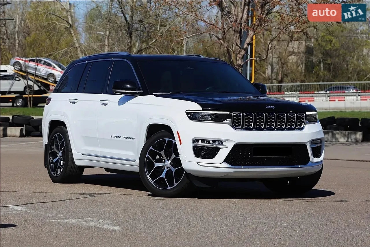 2022 Jeep Grand Cherokee - фото 1