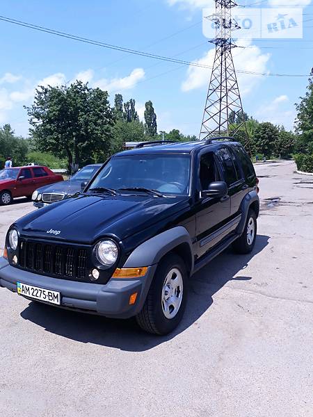 Jeep Liberty 2005 року