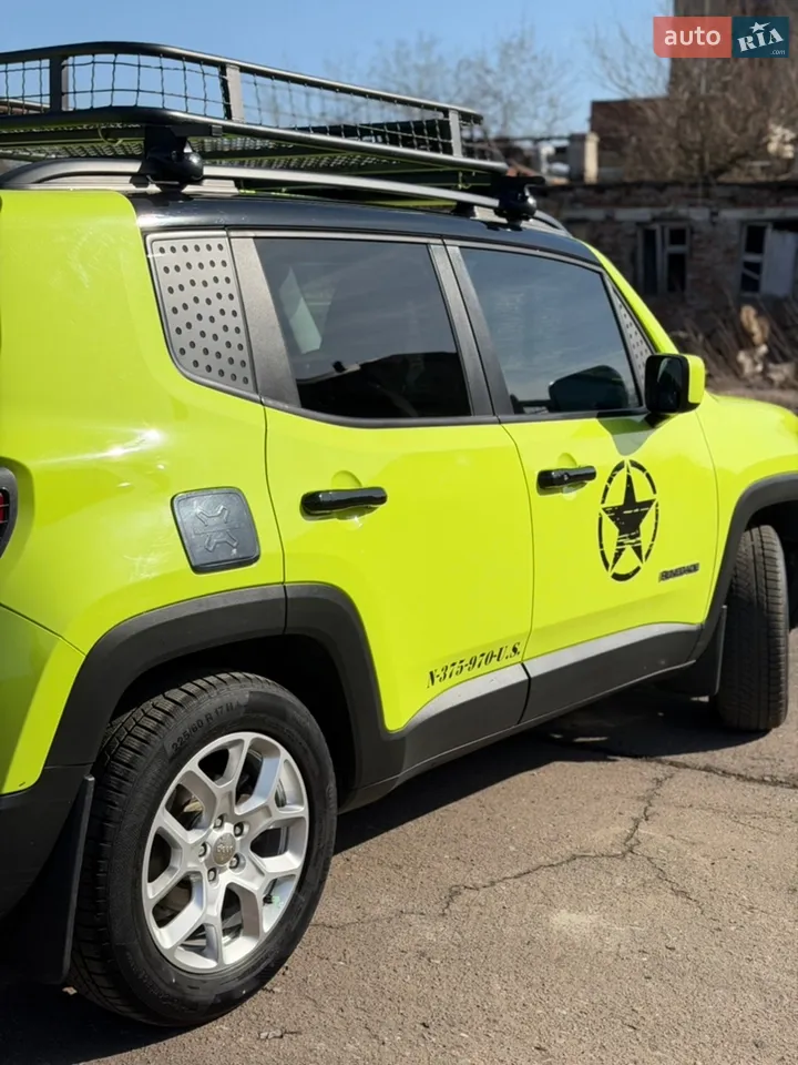 2017 Jeep Renegade - мініатюра 2
