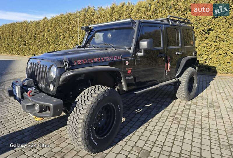 Позашляховик / Кросовер Jeep Wrangler