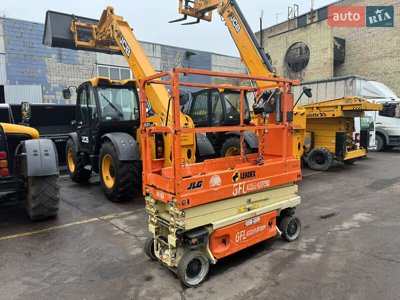 Ножничный подъемник JLG 1230ES