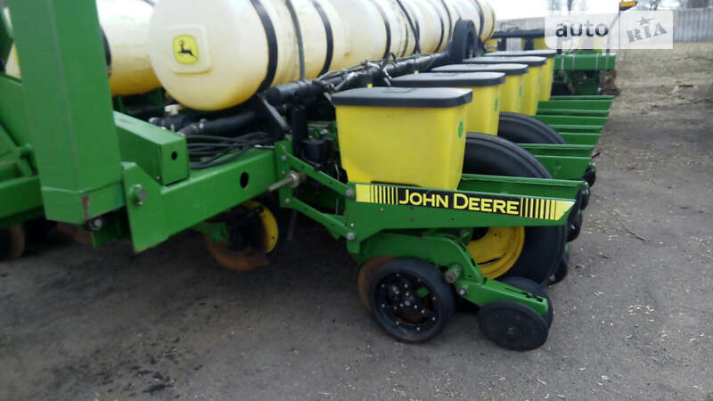 Другая спецтехника John Deere 7200