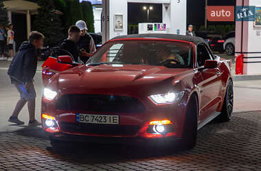 Характеристики Ford Mustang Кабриолет
