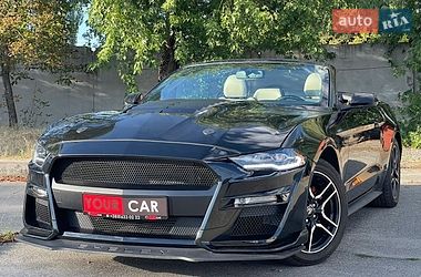 Характеристики Ford Mustang Кабриолет