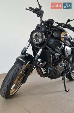 Ціни Yamaha Кафе рейсер