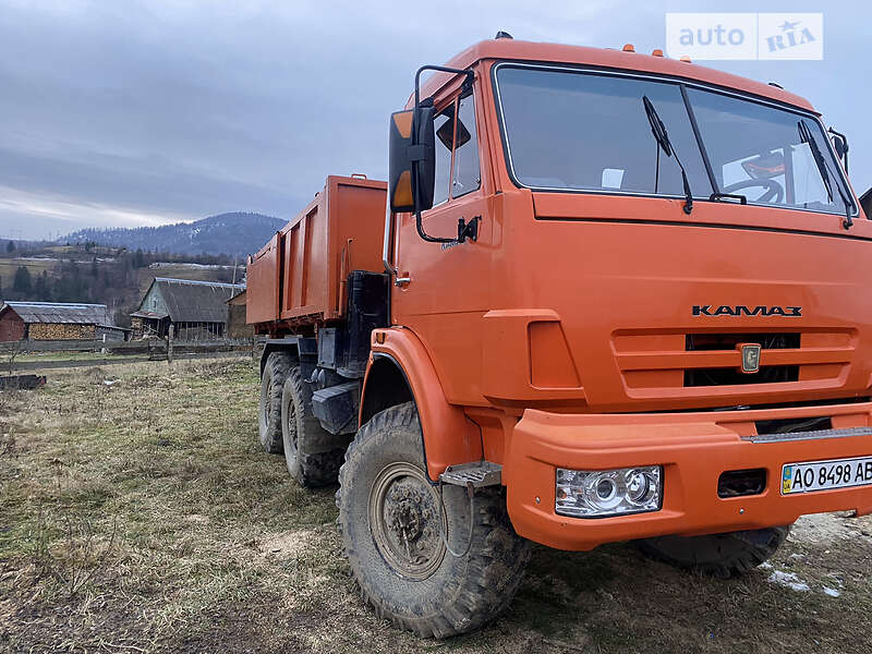 Самосвал КамАЗ 43105