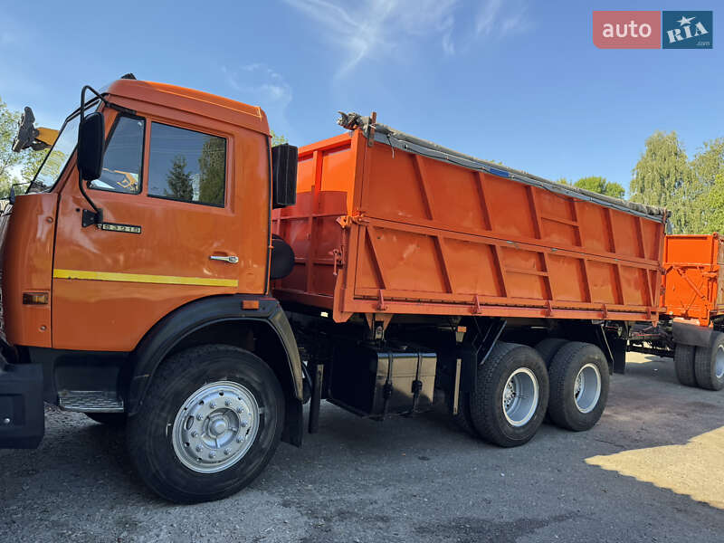 Самосвал КамАЗ 5230
