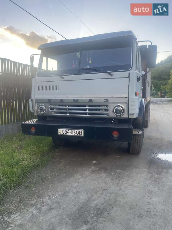 КамАЗ 53212