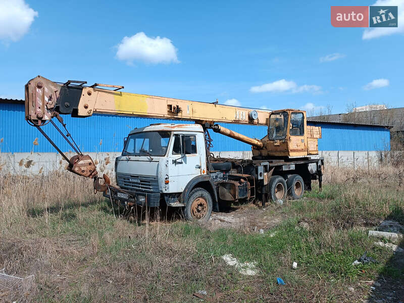 Автокран КамАЗ 53215