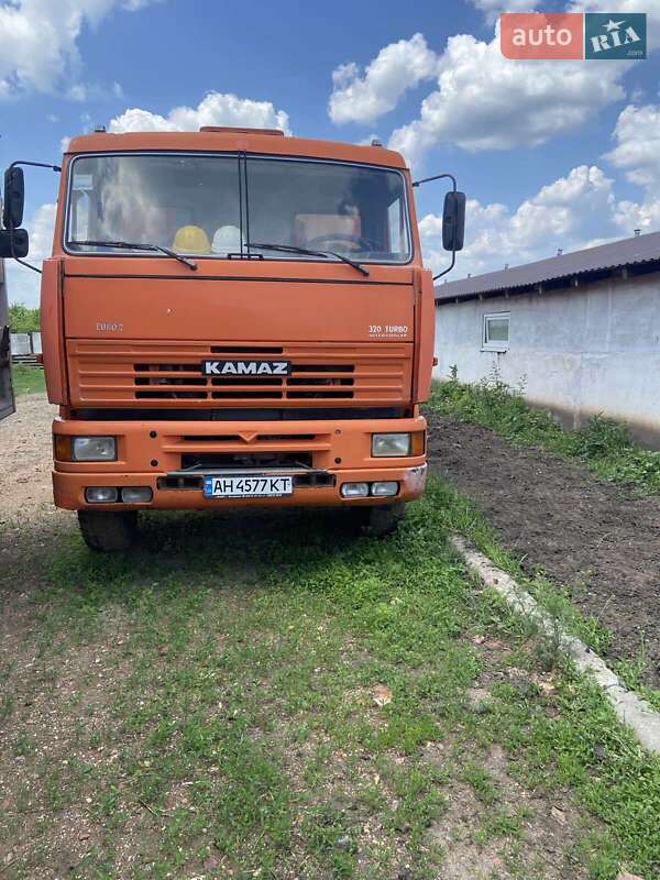 КамАЗ 6520