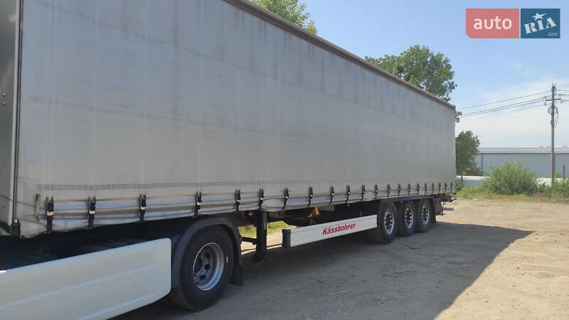 Тентований борт (штора) - напівпричіп Kassbohrer Maxima