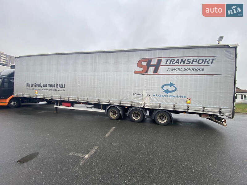 Тентований борт (штора) - напівпричіп Kassbohrer SC