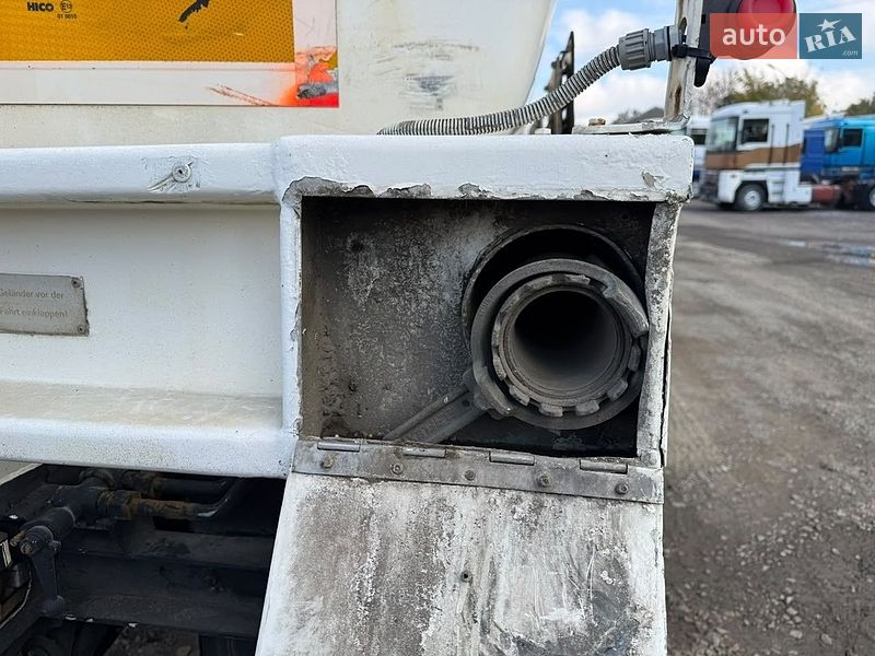Цистерна полуприцеп Kassbohrer STB 1994 в Луцке фото 10 Цистерна полуприцеп Kassbohrer STB 1994 в Луцке