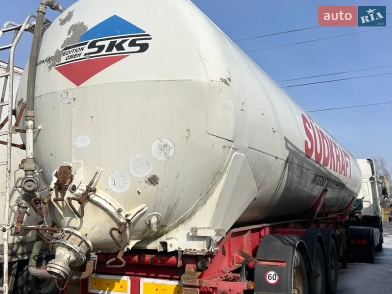 Цистерна полуприцеп Kassbohrer WKK