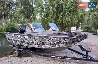 Цены Tracker Катер