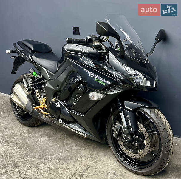 Мотоцикл Спорт-туризм Kawasaki 1000