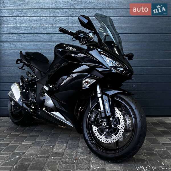 Спортбайк Kawasaki 1000