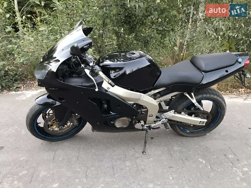 Мотоцикл Спорт-туризм Kawasaki 636