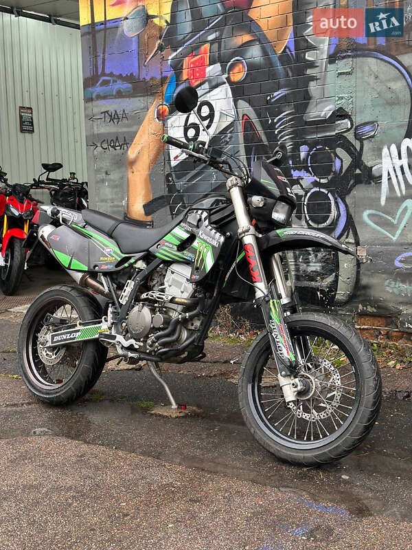 Kawasaki D-Tracker