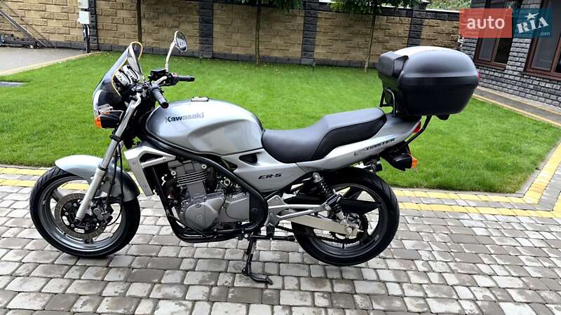 Мотоцикл Спорт-туризм Kawasaki  ER 500