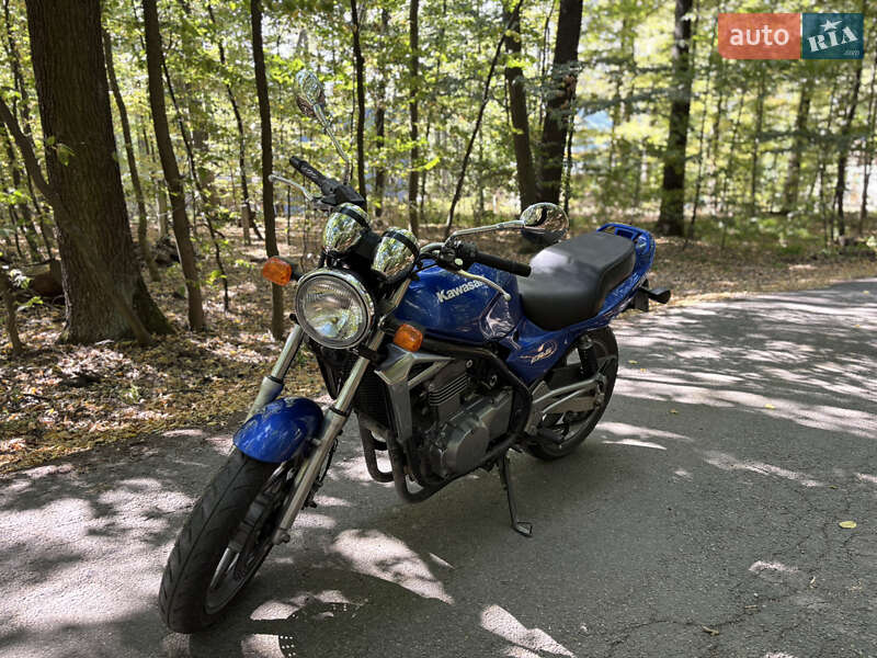 Спортбайк Kawasaki ER 500A