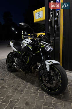 Kawasaki ER 650  2020