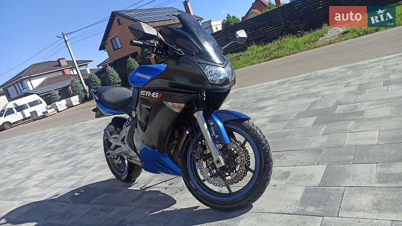 Мото Kawasaki ER-6F