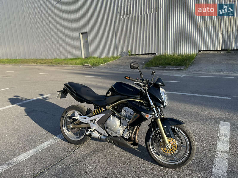 Мотоцикл Без обтекателей (Naked bike) Kawasaki ER-6N