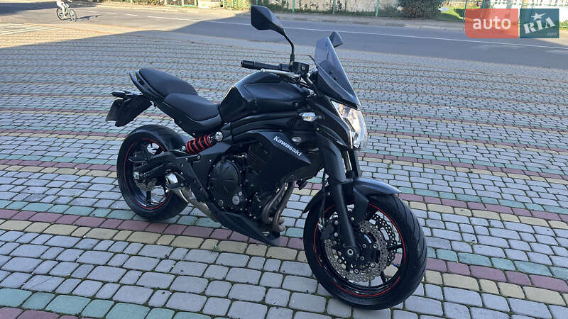 Спортбайк Kawasaki ER-6N