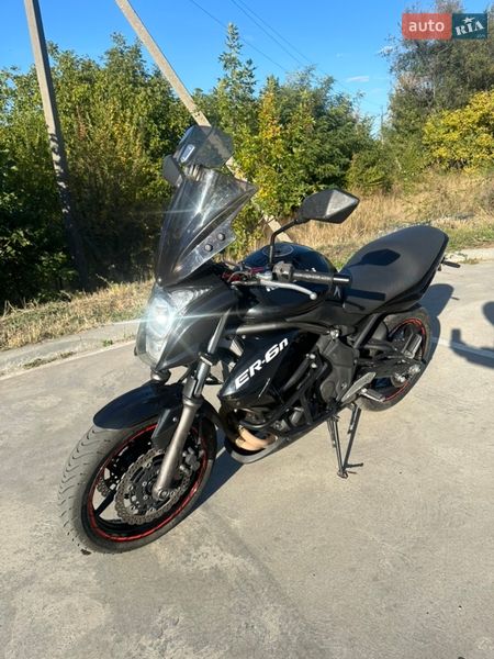 Спортбайк Kawasaki ER-6N