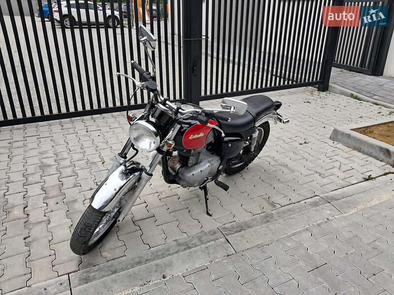 Kawasaki Estrella