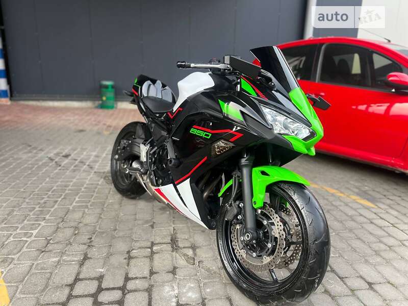 Kawasaki EX 650