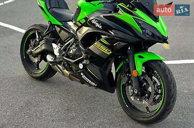 Kawasaki EX 650 2017