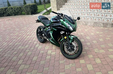 Kawasaki EX 650  2016
