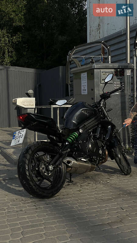 Мотоцикл Спорт-туризм Kawasaki EX 650