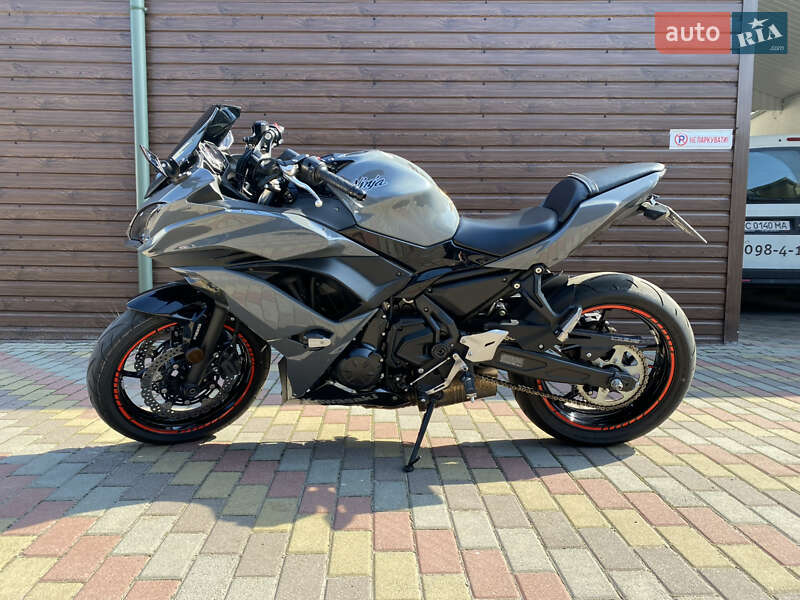 Мотоцикл Круизер Kawasaki EX 650