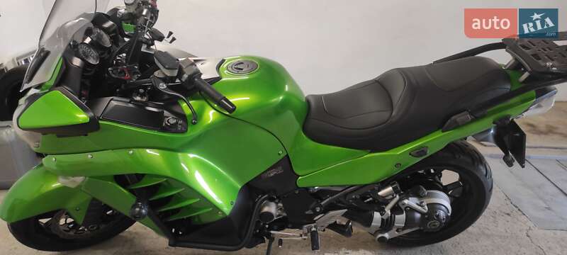 Kawasaki GTR 1400