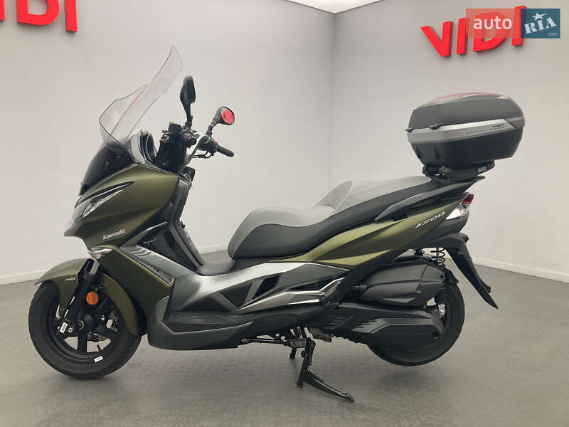 Мото Kawasaki J 300