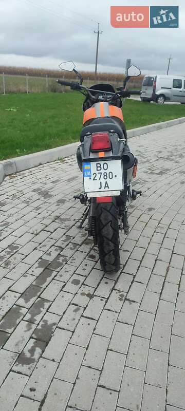 Мотоцикл Спорт-туризм Kawasaki KLE 500
