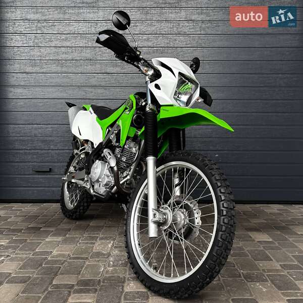 Kawasaki KLX 230