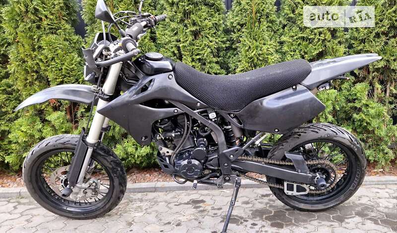 Мотоцикл Супермото (Motard) Kawasaki KLX