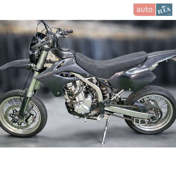 Мотоцикл Супермото (Motard) Kawasaki KLX