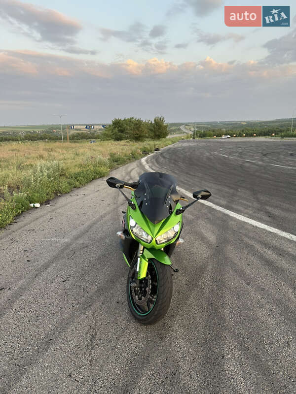 Kawasaki Ninja 1000 SX