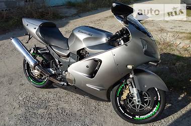 Kawasaki Ninja 1200 ZX-12R  2001