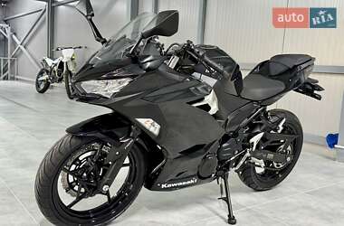 Kawasaki Ninja 400  2018